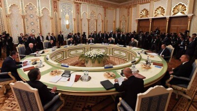 Назарбаев подчеркнул необходимость снятия торговых барьеров между странами СНГ