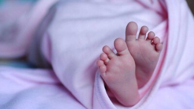 В Астане из больниц выписали двоих детей, чьи мамы умерли при родах