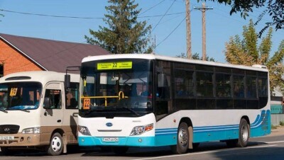 В Актобе решили повысить тариф в автобусах и ввести электронное билетирование