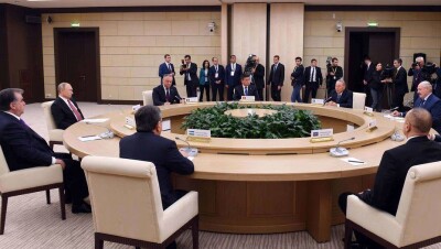 Нет таких проблем, которые нельзя решить переговорами – Назарбаев на саммите СНГ