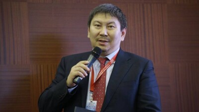 Асет Исекешев объявил выговор главе "Астана LRT" 