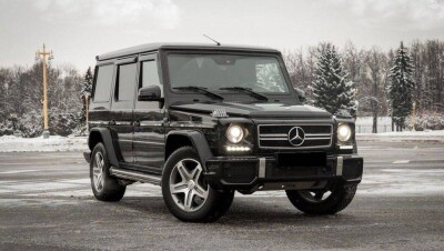 Полицейские Алматы не заметили нарушивший ПДД "Гелендваген"