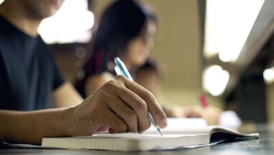 Лицензии четырёх казахстанских вузов приостановили до устранения нарушений