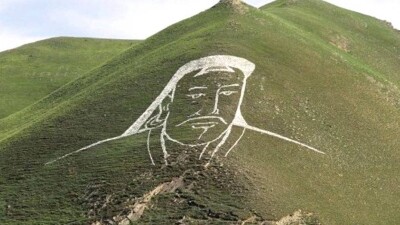 Могила Чингисхана: ищут прохожие, ищет милиция