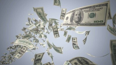 До 386 тенге снизилась стоимость доллара на бирже