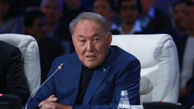 Назарбаев поручил Правительству вернуть капитал казахстанских компаний из-за рубежа