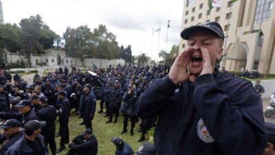 В Алжире арестовали младшего брата экс-президента