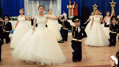 Молодёжный марафон "Жалынды жастар" закрыли в столице