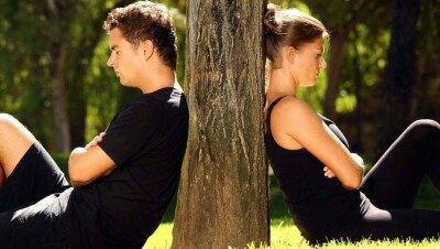 Заставить казахстанцев платить высокую пошлину за развод предложил депутат