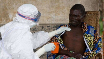 ВОЗ требует обеспечить врачам безопасный доступ в районы вспышки Эболы