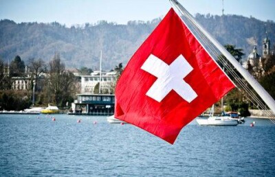 Швейцарцы отказались ежемесячно получать от государства по 2500 евро
