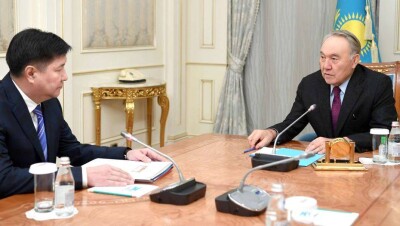 Назарбаев Асанову: Намеченные задачи исполняются, доверие к судам растёт