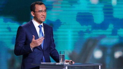 Маулен Ашимбаев – спикер Сената Казахстана. Что о нём известно?