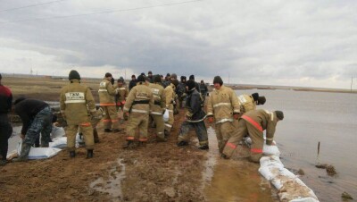 Более 1800 человек эвакуировали спасатели в Карагандинской области
