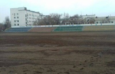 Соревнования по хоккею отменили в Уральске из-за отсутствия льда