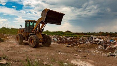 На 36 млн тенге оштрафовали в Нур-Султане за несанкционированный вывоз мусора