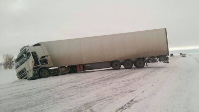В Жамбылской области задержали обстрелявших большегруз преступников