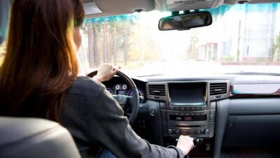 Два года дочь главы сельского округа фиктивно числилась водителем акима