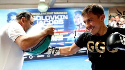 С годами Головкин становится только сильнее - СМИ