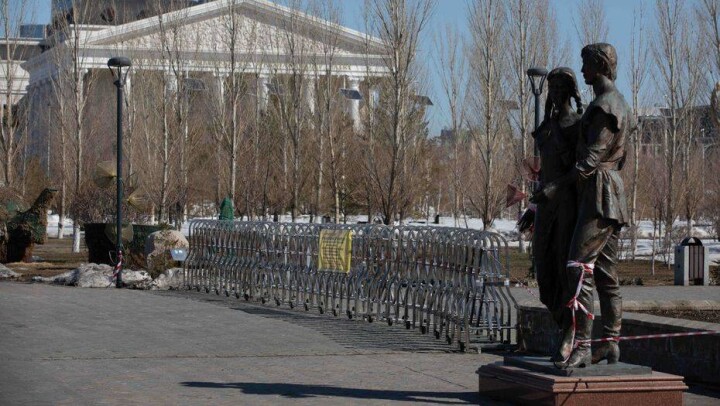 Хронология распространения коронавируса, 4 апреля: ещё две смерти и строительство инфекционного госпиталя в Алматы