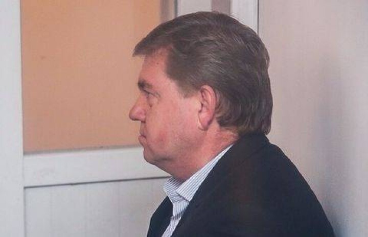 Почти три часа зачитывали обвинительный акт директору лётной службы SCAT