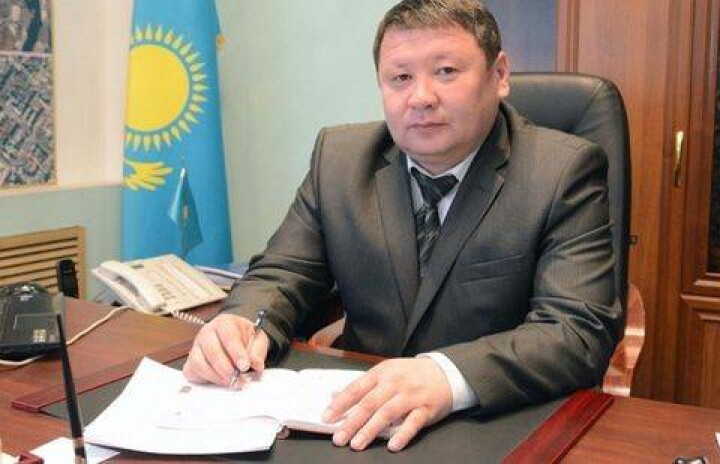 Костанайскому экс-чиновнику отменили миллионный штраф за полученный подарок