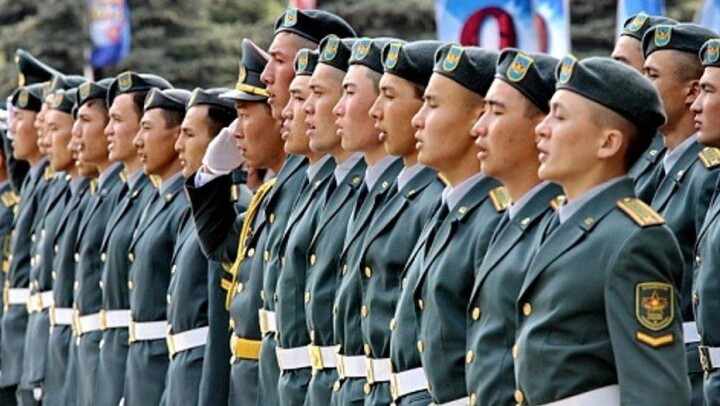 Казахстанских курсантов будут обучать военным специальностям за границей