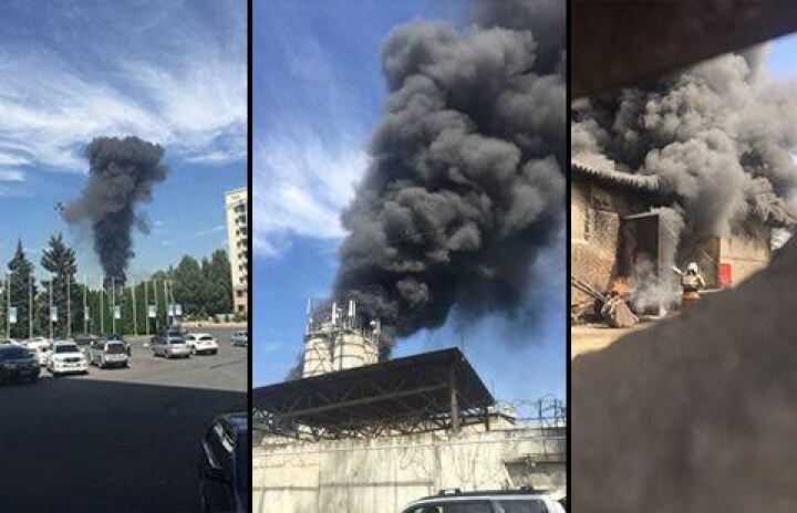 Складские помещения горят возле аэропорта Алматы