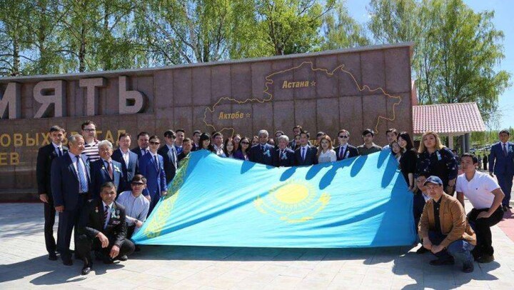Во Ржеве открыли после реставрации мемориальный комплекс, посвящённый воинам-казахстанцам