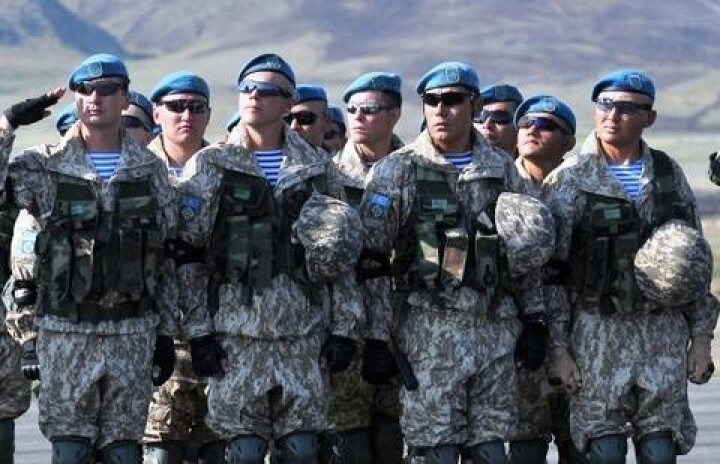 Казахстан перебрасывает войска в Таджикистан 