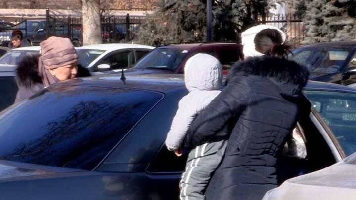 Жителю Шымкента, обвиняемому в зверском убийстве жены, не дали увидеться с детьми на суде
