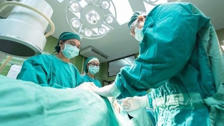 Омырауын өсірем деп ота жасатып, отыз жасында көз жұмды. Жаңалықтарға шолу