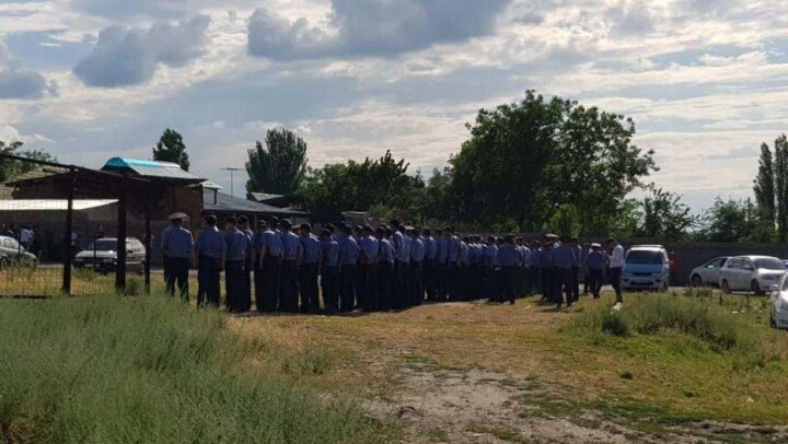 В Кыргызстане прошли беспорядки: полиция задержала 35 человек