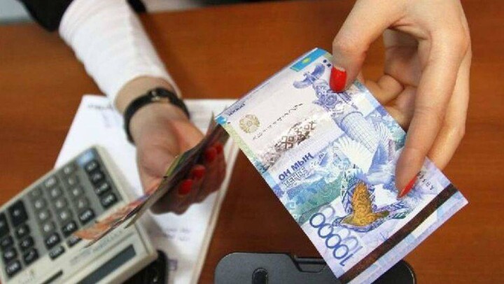 Минтруда: Бюджетники получают в малых городах на 25% меньше, чем в сёлах