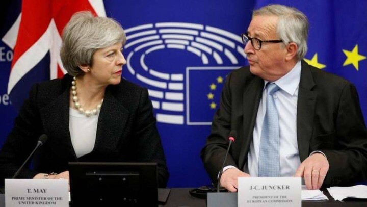 Британии и Еврокомиссии удалось достичь соглашения по спорному вопросу Brexit