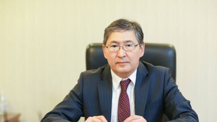 Ерлан Сагадиев поздравил школьников с результатами TIMSS
