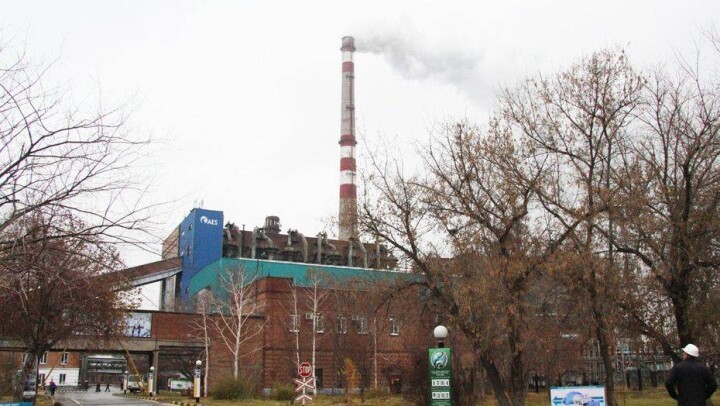 В Усть-Каменогорске после хлопка на ТЭЦ отключился свет по всей округе