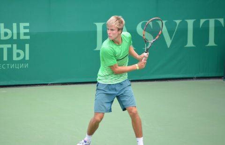 Казахстанский теннисист Дмитрий Попко выиграл международный турнир ITF