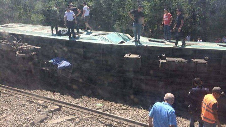 Подросток погиб при сходе вагонов поезда Астана – Алматы в Жамбылской области