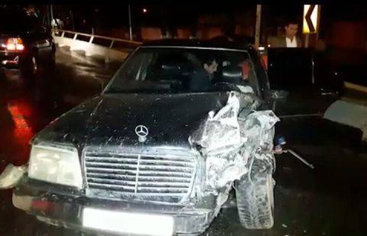 В Алматы в машину сразу после аварии врезался Mercedes