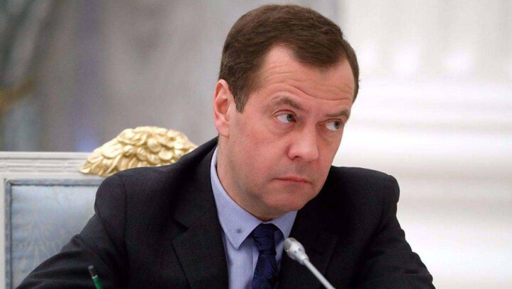 Медведев о новых санкциях США: надежде на улучшение отношений – конец