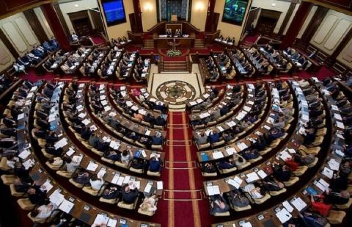 Проводить досрочные парламентские выборы в Казахстане не имеет смысла - эксперт