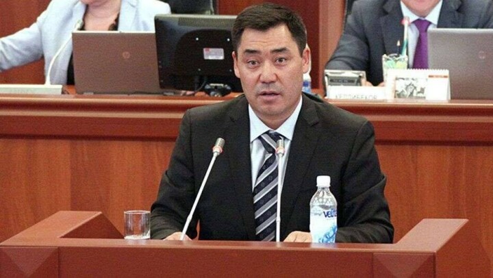 Спикер Кыргызстана отказался исполнять обязанности президента, полномочия перешли к премьер-министру