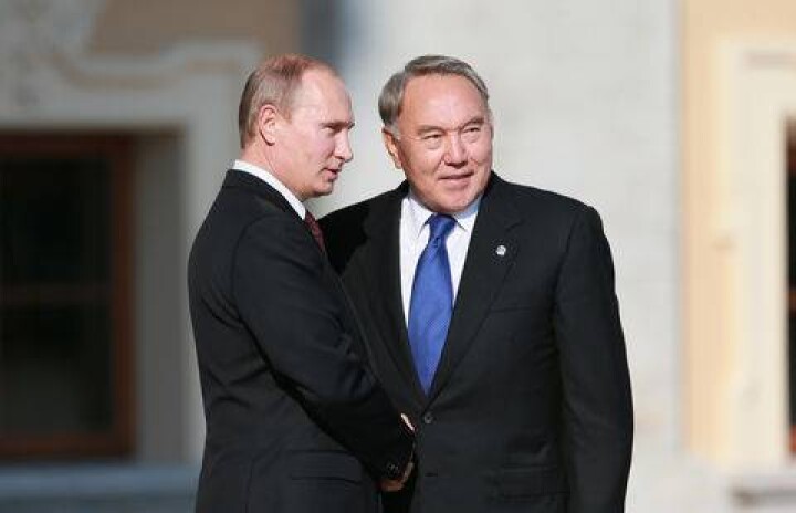 Путин вручит Назарбаеву орден Александра Невского на саммите ШОС в Уфе