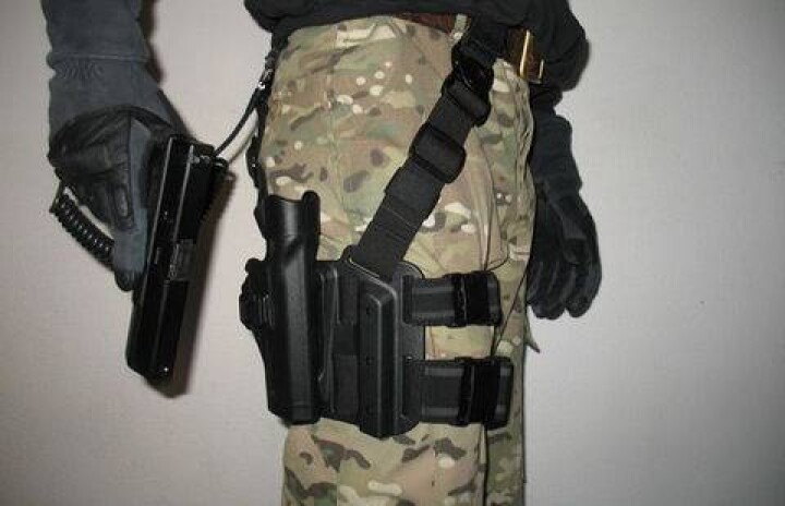 Немецкая полиция направила 100 человек на задержание вооружённого мужчины