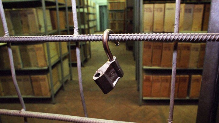 В России уничтожают архивные учётные карточки репрессированных в СССР