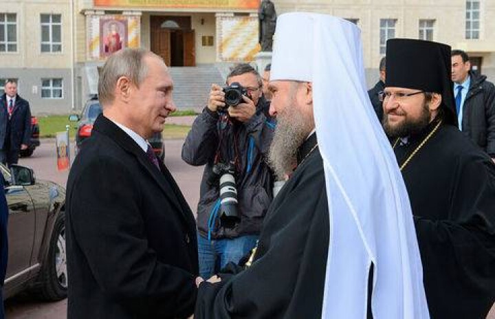 Путин подарил икону главному храму Астаны
