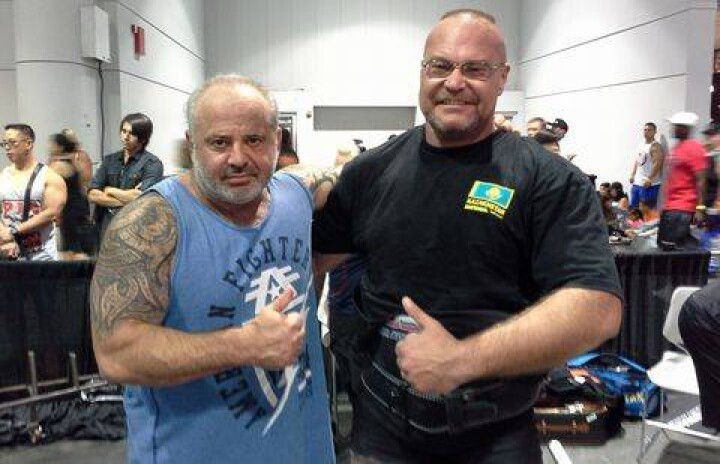 Чиновник-пауэрлифтёр из Темиртау взял два золота на Чемпионате мира в Лас-Вегасе