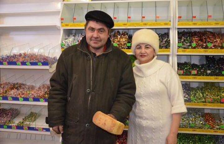 Бесплатный хлеб раздаёт нуждающимся бизнесвумен в ВКО