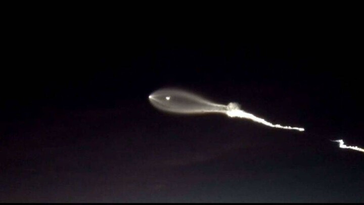 Американцы приняли запуск ракеты Falcon 9 за вторжение НЛО